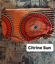 Load image into Gallery viewer, Kuka Toiletry Bags