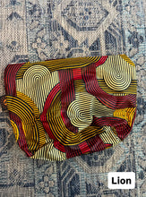 Load image into Gallery viewer, Kuka Toiletry Bags