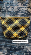 Load image into Gallery viewer, Kuka Toiletry Bags
